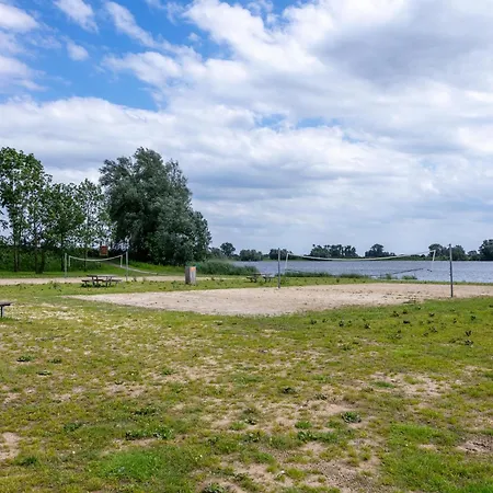 Botel Mi La Luna Kerkdriel